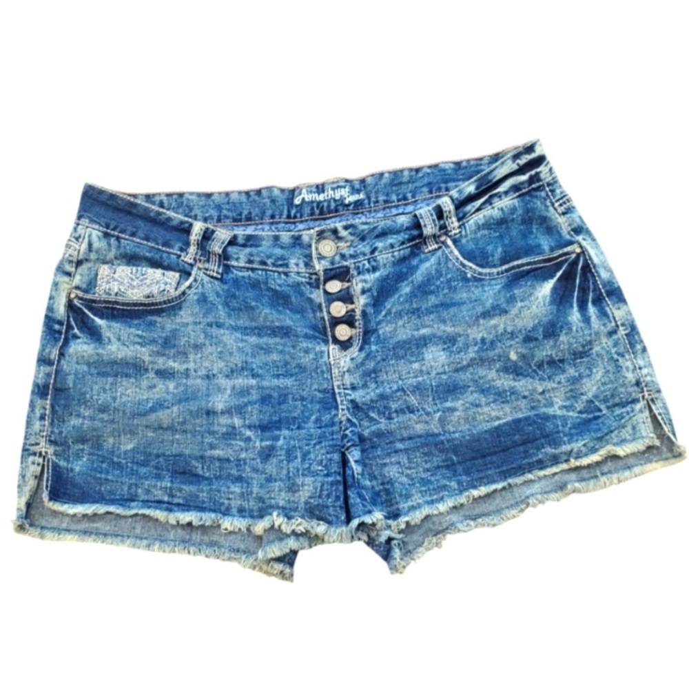 Amethyst Jeans 5 Pocket Button Fly Rough Hem Jean Shorts